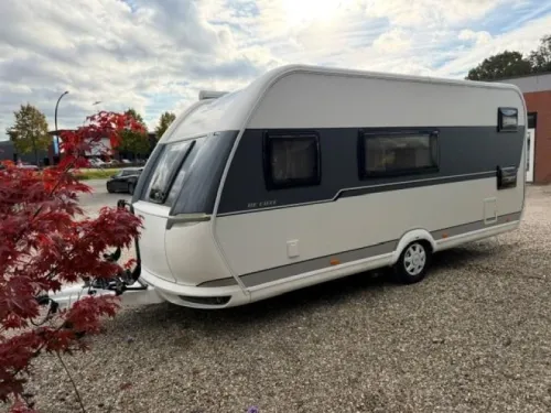 Hobby De Luxe 490 KMF Etagenbett sehr komplett Foto: 3
