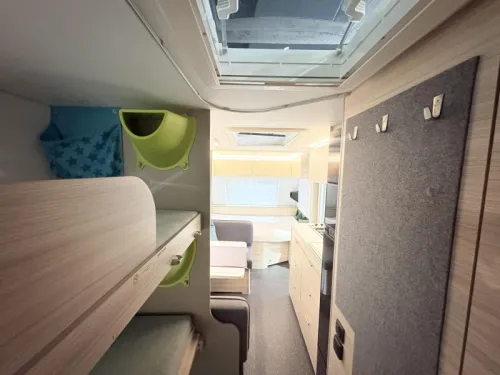 Adria Altea 552 PK voortent / 3 stapelbedden  foto: 5