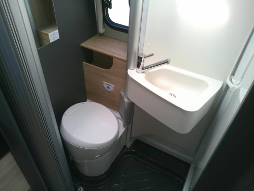 Dethleffs Globetrail 640 zu verkaufen nach Mietzeitraum Foto: 10