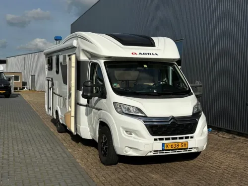 Adria Matrix Axess 670 SL Fahrradtr&auml;ger, Solarmodul  Foto: 2
