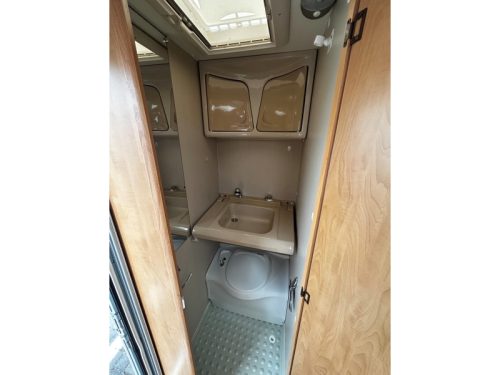 Caravelair Ambiance Style 390 Awning, safe, ALKO AKS photo: 6