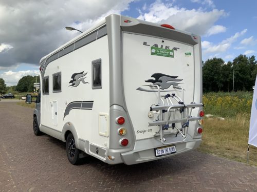 Laika Exclusieve Ecovip AUTOMATIC, 2.3 Multijet 150 HP, Semi-integrated, Queen bed, Half-dinette, Swivel seats Motorhome centre on the road photo: 37