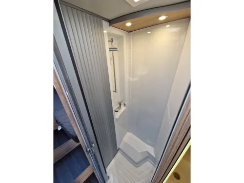 Knaus Van TI 650 MEG Platinum  Foto: 17