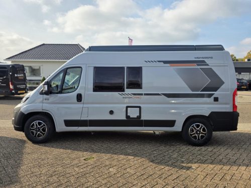 Weinsberg CaraBus 600 ME enkele bedden 4 persoons  foto: 2
