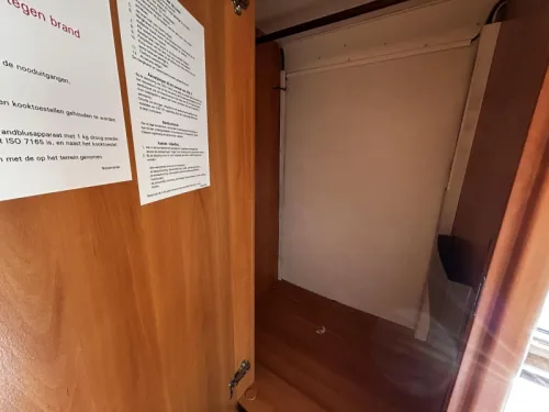 Hymer Tramp 664 SL Transverse bed/XXL garage/2007 photo: 17