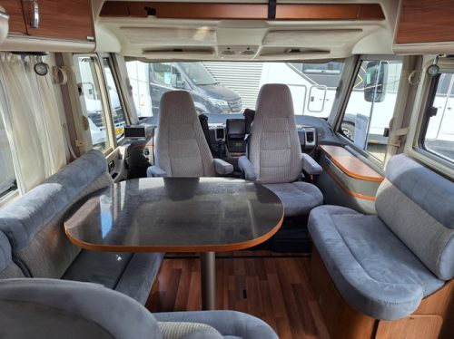 Hymer B614 SL Star Edition 3.0 L 160 CV+cha&icirc;ne de distribution photo : 3
