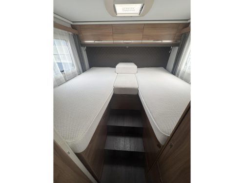 Adria Coral XL Plus A 670 SL foto: 14