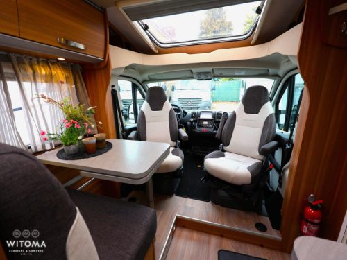 Weinsberg CaraCompact Pepper 600 MEG LPG | Oyster | Airco  photo: 8