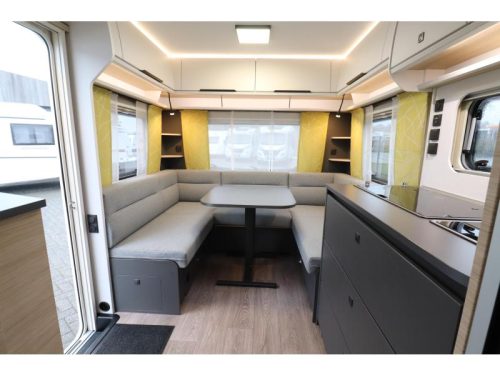 Fendt Apero 465 SFB French bed /Thule awning photo: 7