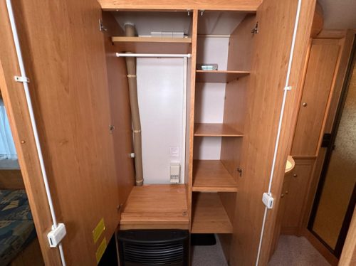 Knaus S&uuml;dwind 450 FU photo: 19