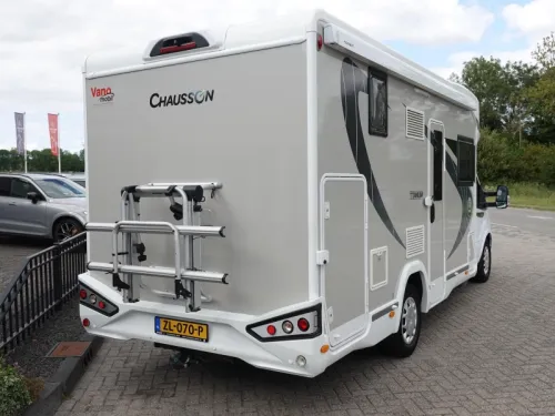 Chausson Titanium 640 HEFB. | TOILET-SHOWER | TOWBAR photo: 2