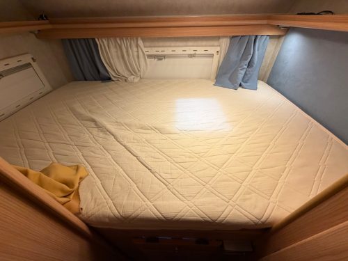 FORD KENTUCKY Motorhome Estro 5 | 2.4 137hp | 2x Air conditioning | 6 berths | Drive-Away awning photo: 11