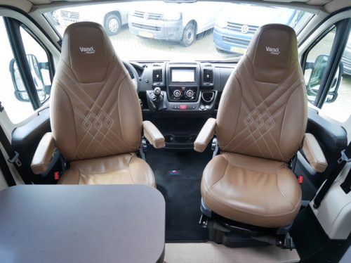 B&uuml;rstner Campeo C540, Autocaravana de 5,40 metros, &iexcl;&iexcl;cama transversal!! foto: 4