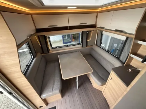 Knaus Sudwind Black Selection 460 EU MOVER-THULE LUIFEL-VLOERV foto: 5