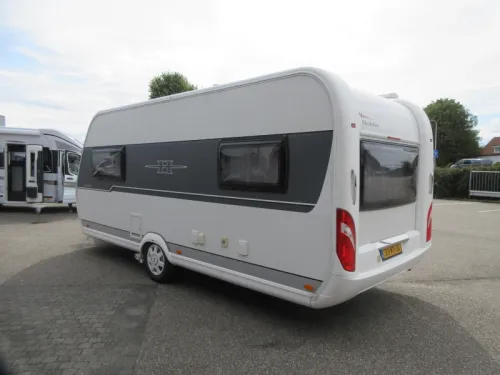 Hobby De Luxe 495 UL MIT FESTEN MARKISEN UND RANGIERHILFE  Foto: 21