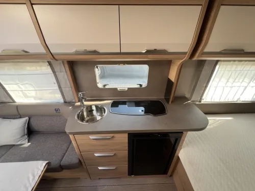 Knaus Sudwind 60 Years 450 FU Vorzelt Audiosystem Foto: 6