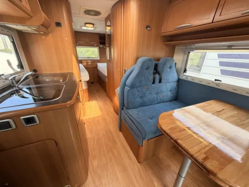 Roller Team Corfu 275 TWIN Mercedes Single Beds CDI photo: 5