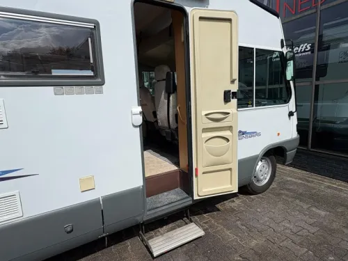 Weinsberg Komet 680 MQ,Fixed bed,Pop-top roof  photo: 8