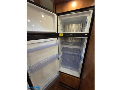 Carthago Chic C-line I 5.0 QB * Full options * Queen bed* NAP photo: 18