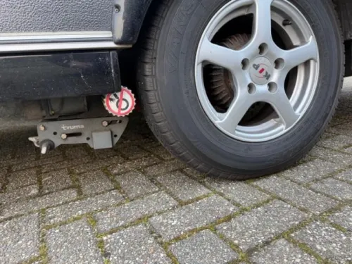 Kip Isa White 41 TCB Mit Rangierhilfe Und Markise Foto: 5