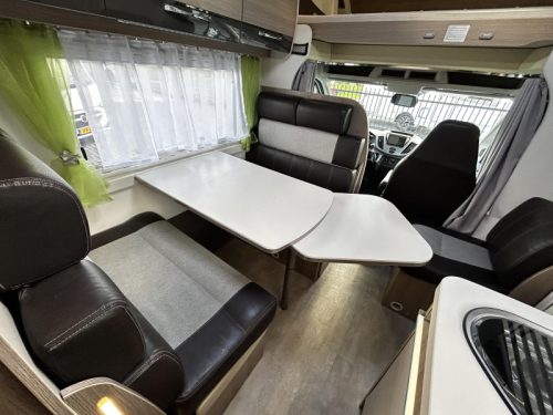 Chausson Flash 714 GA Festbett/Alkoven/Euro6/2017 Foto: 9