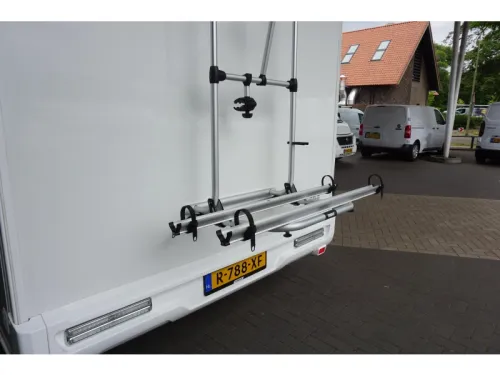 Rimor Seal 69 PLUS Queens bed. 5 seat belts photo: 15