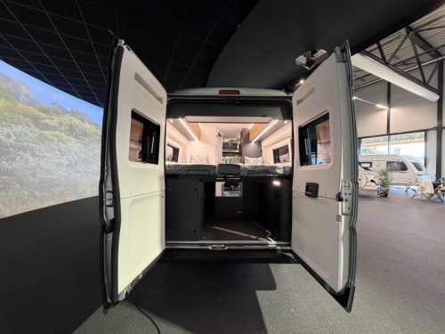 Adria Twin 640 SLB 60 years / automatic  photo: 18