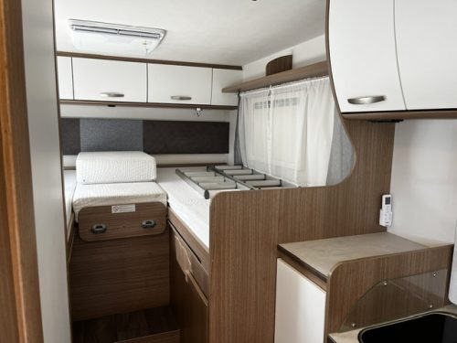 Carado T 338 Teilintegriert | Automatik | 2x Klimaanlage | Markise | R&uuml;ckfahrkamera Foto: 9