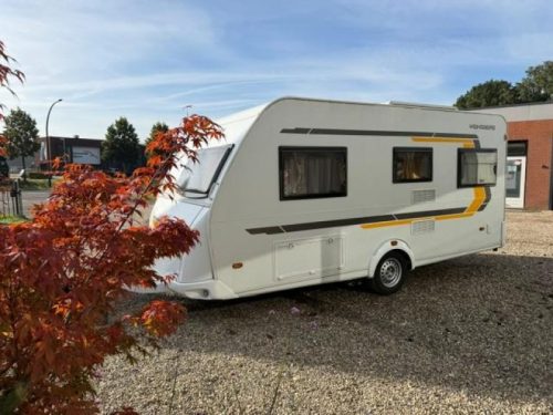 Weinsberg CaraTwo 450 FU mover awning French bed photo: 3