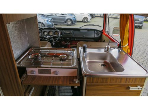 Volkswagen Transporter T2 Westfalia Madrid photo: 6