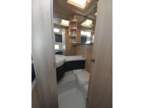 Hobby De Luxe Edition 440 SF Vorzelt-Kassette-Rangierhilfe Foto: 11