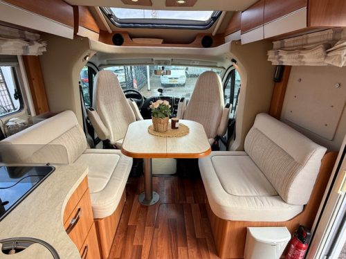 Hymer 598cl Queensbed, Face To Face, Very Spacious Bike Rack, Solar Panel photo: 13