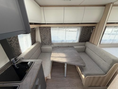 Hobby De Luxe 400 SFE Mit Markise! Foto: 4