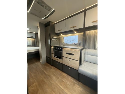 Dethleffs Beduin Scandinavia 550 RD QUEENSBED-ALDE-MOVER photo: 6