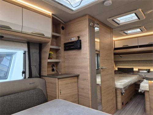 Knaus Sudwind Black Selection 460 EU Red Edition Foto: 3
