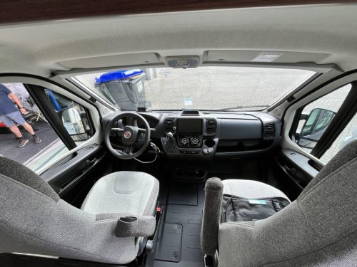 Weinsberg CaraBus 600 MQ Automaat  Foto: 9