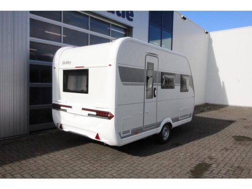 Hobby On Tour 390 SF Wohnwagen Breite 220 cm! Foto: 1
