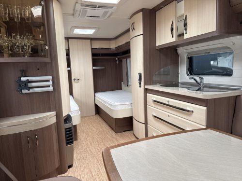 Hobby Prestige 560 WLU Mover/Bike rack/Air conditioning photo: 4