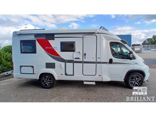 B&uuml;rstner Brevio T-646 .. camping-car unique hors r&eacute;seau photo : 2