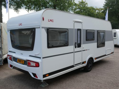 LMC Style 450 D Mover, Vorzelt Foto: 1