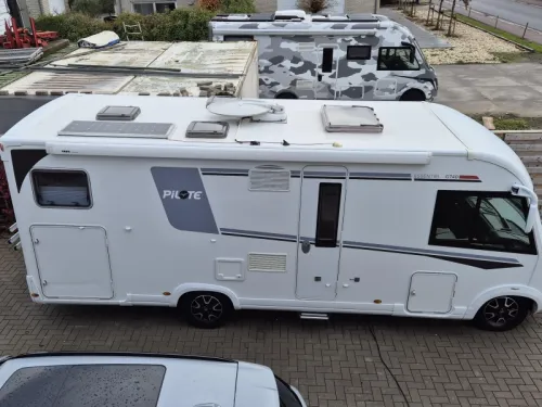Pilote Essentiel G 740 AUT. 9-T TWINBED TV Solar photo: 20