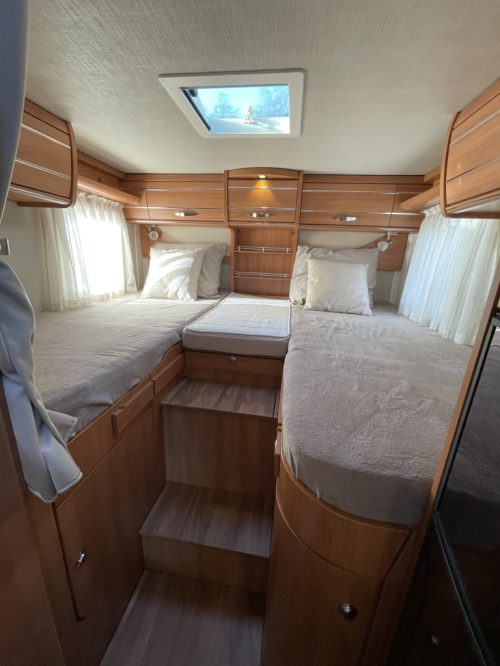 Hymer T 588 CL SINGLE BEDS AUTOMATIC BEARLOCK + CAMERA photo: 2