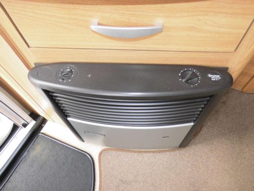Sprite Cruzer 495 SR Mover and cassette awning! photo: 7