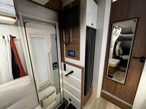 Pilote P 726 FC Camper, Queensbett Foto: 6