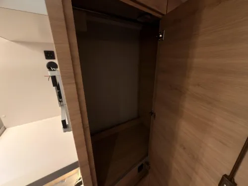 Knaus Sudwind Black Selection 500 FU 1800KG+Boden+Franz&ouml;sisches Bett  Foto: 19