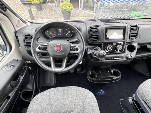 Hymer Free 600 - 4 person - photo: 17