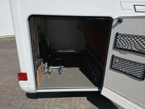 Hymer B678 Year of manufacture 2011 photo: 22