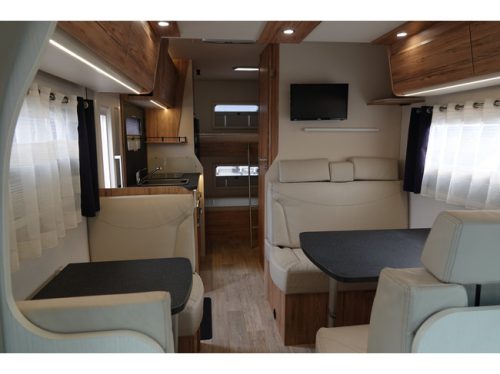 Bavaria T696S 2.3 140Pk | 6-Person | Bicycle rack | Solar panels | Reversing camera photo: 5