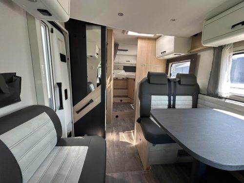 Sunlight T 68 Adventure Edition + Hubbett & Klimaanlage Foto: 2