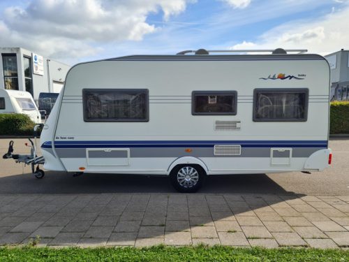 Hobby De Luxe 460 UFE mit Markise Foto: 4